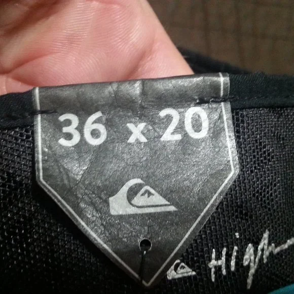 Quiksilver High Line Board Shorts Surf Swim Trunks Water Repellent- Anti-Rash - Picture 14 of 16